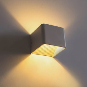 Wall lamp